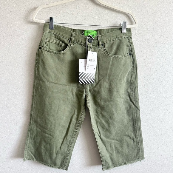 NWT Sandrine Rose Bermuda Shorts Size 27 - Picture 4 of 11